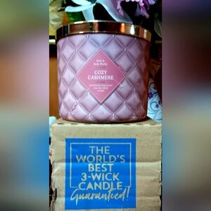 New w/box Bath & Body Works Cozy Cashmere 3 Wick Candle